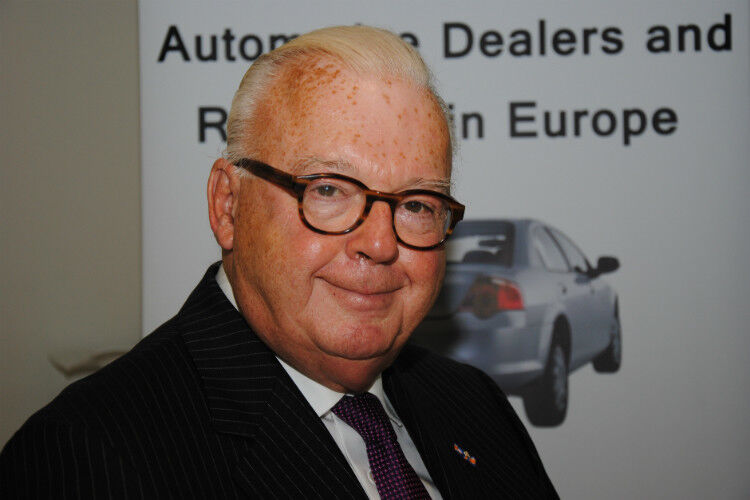Jaap Timmer, Vorsitzender der Cecra-Gruppe European Car Dealers (ECD), forderte die Händler und Verbände auf, endlich gemeinsam die Situation zu verbessern: „Wir müssen zusammenstehen und mit einer Stimme sprechen.“ (Foto: Baeuchle)