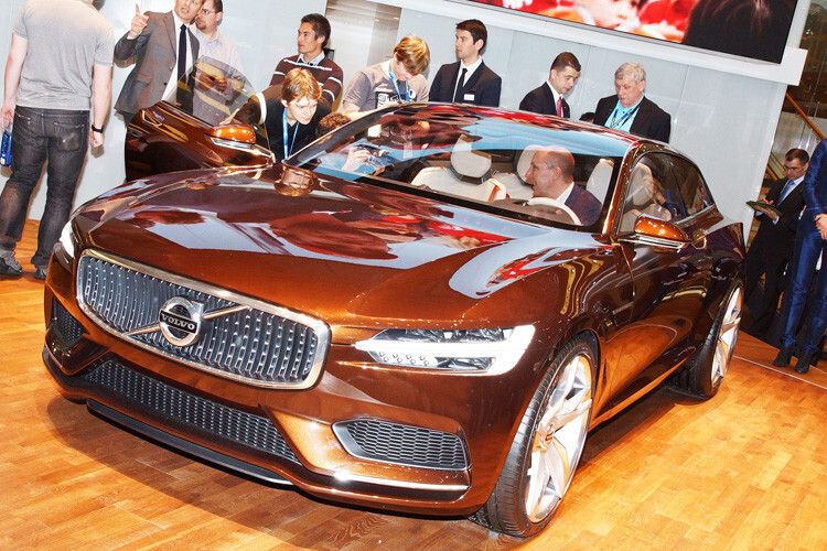 Mehr Design als Antriebstechnik und noch weit weg von der Serie – das ist der Volvo Concept Estate. (Foto: sp-x)