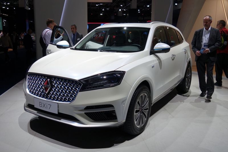 Eine elektrische Version des größeren der beiden SUVs, der BXi7, wurde auch bereits vorgestellt. (Wehner/»kfz-betrieb«)