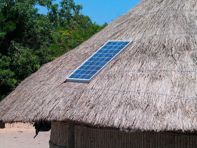 Solarbetriebene, netzunabhängige Kühleinheiten sind eine gute Lösung am Ende der Kühlkette in abgelegenen Dörfern.