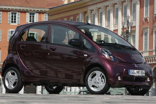 E-Autos wie der I-Miev spielen bei Mitsubishi eine immer größere Rolle. (Archiv: Vogel Business Media)