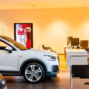 Über 100 Mitarbeiter sollen dort künftig beschäftigt sein.(Bild:  Moll-Gruppe)