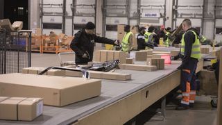 Halle+Band breit.jpg (Zetes GmbH)