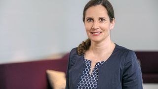 Susanne Grödl organisiert seit 2005 die Analytica-Messen. (Bild: Alex Schelbert / Messe Muenchen)