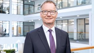 Phoenix Contact: Der langjährige CTO Roland Bent geht mit Wirkung zum 28. Februar 2021 in den Ruhestand. Nachfolger wird Digitalisierungsspezialist Frank Possel-Dölken. (Phoenix Contact)