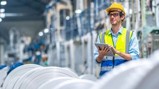 Moderne Produktionsanlagen existieren längst nicht mehr nur in der physischen Welt. (Bild: NTT)