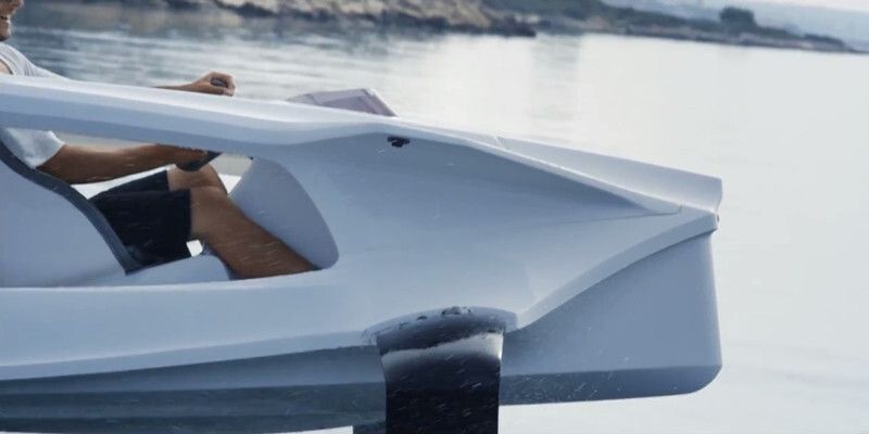 Zum Abheben – das elektrische Tragflächenboot Quadrofoil (Quadrofoil)