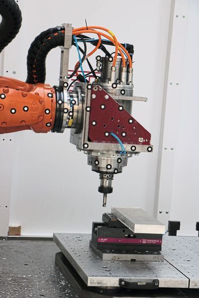 Auf dem Technologietag „Zerspanen mit Robotern“ diskutieren Industrie und Forschung im Zweijahresrhythmus über die Entwicklung auf diesem Gebiet. (Sonnenberg)