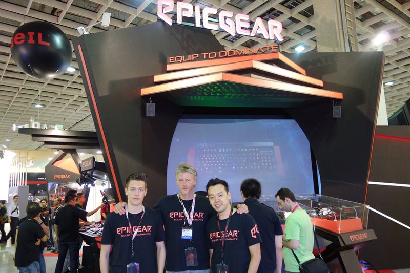 Eddy und Marc Riemen und Oliver Yang, Geil EpicGear (Bild: IT-BUSINESS)