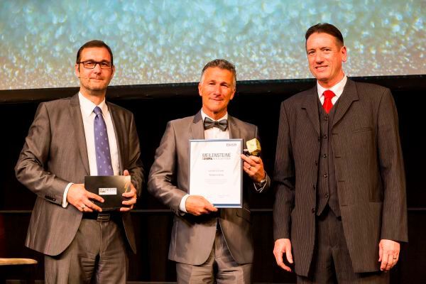 Albert Hanselmann, General Manager Teledyne LeCroy GmbH, nahm die Ehrung entgegen. (Fotograf/Copyright:Fotograf/Copyright: Stefan Bausewein/Vogel Business Media)