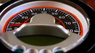 Der Tachometer eines Motorrads. (gemeinfrei)