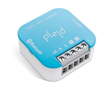 Universal-Bluetooth-Dimmer DIM-01: Der Universal-Bluetooth-Dimmer bietet mehrere Eingänge, die eine Lichtsteuerung sowohl über einen Schalter und einen Druckknopf als auch einen Bewegungsmelder erlauben. Via Bluetooth lässt sich der Dimmer zudem über Mobiltelefone und Tablets mithilfe einer App einstellen. Darüber hinaus bietet er eine Timer-Funktion, einschließlich einer astronomischen Uhr. DIM-01 kann optional in einer Gerätebox, an einer DIN-Schiene oder direkt an der Wand montiert werden, Hersteller Plejd, Gothenburg, Schweden. (Bild: Red Dot / Plejd)