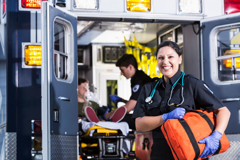 Neue IT-Systeme vernetzen Rettungswagen in Stockholm künftig in Echtzeit mit dem Krankenhaus und senden von unterwegs Vitalparameter des Patienten. (Bild: CSC)