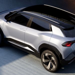 Das kleine SUV wird der Einstiegs-Stromer von Toyota.(Bild:  Toyota)