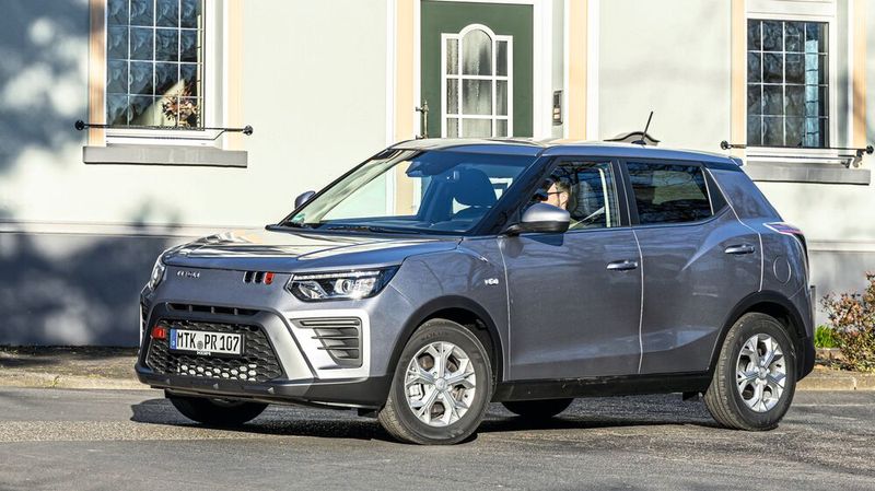 Der KGM Tivoli ist nach einer Preissenkung jetzt ab 24.900 Euro zu haben.(Bild:  KGM)