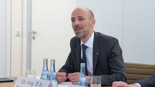 Peter Leibinger (auf einer Trumpf-Veranstaltung) könnte sich einen Appstore für die Blechfertigung vorstellen. (Bild: Meister)