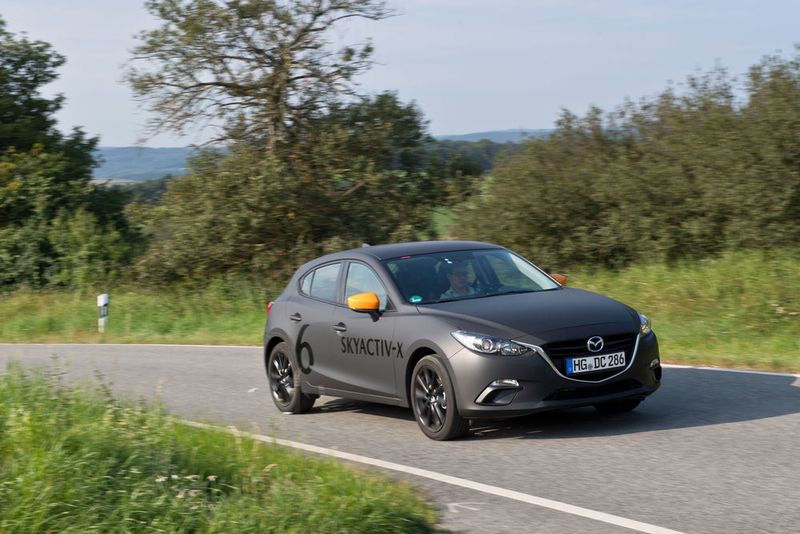 Der Mazda 6 fährt mit Skyactiv-X-Motor. (Mazda)