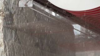 Paragon heißt eine sogenannte Multiseilanlage von Breton, die es jetzt erlaubt außer Granit- auch Marmorblöcke in präzise Platten zu verwandeln. Dafür verantwortlich sind nicht nur die mit Diamant bestückten 5,3-mm-Seile. (Breton)