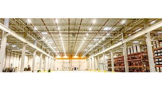 Der Brückenkran in der Immobilie des Bahntechnikherstellers Alstom in Salzgitter kann Schienenfahrzeugkomponenten bis zu einem Gewicht von 16 t umschlagen. (Garbe Industrial Real Estate)