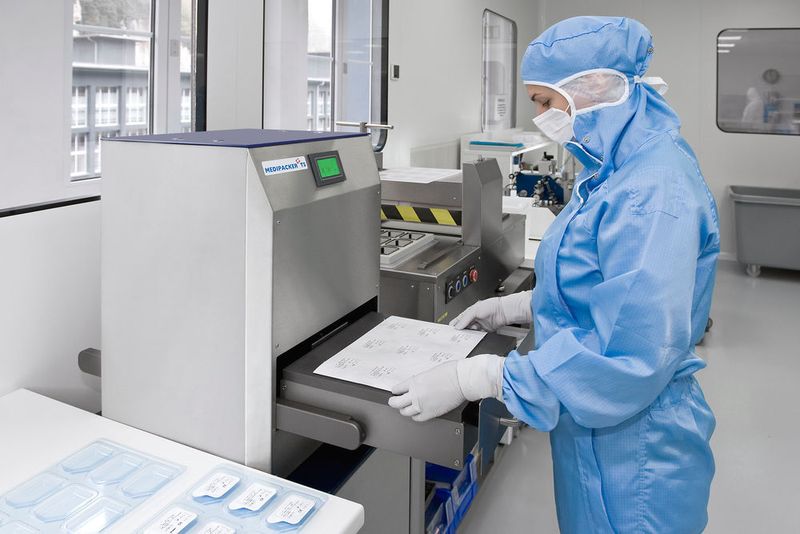 Eigener Maschinenbau: Auch die Heisssiegel-Maschinen zum Verschliessen der Blister-Verpackungen werden bei Medipack mit Hilfe von Solid Edge inhouse konstruiert. (Siemens)