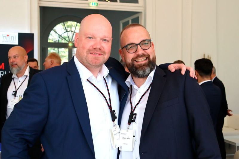 Matthias Többen (TIM AG), Oliver Sehy (TIM AG) (Bild: TIM AG)