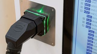 Steckverbinderkonzept für modulare Anlagen: Der SMEC überträgt Daten per MQTT oder OPC-UA Pub Sub.  (Bild: Harting)