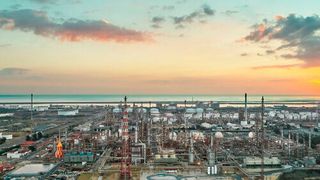 Cepsa strengthens its chemical business with the construction in Huelva of the first production plant of isopropyl alcohol, or isopropanol, from renewable or circular materials. (Source: Cepsa)