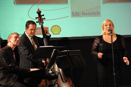 Zu einem Galaabend im Künstlerhaus gehört natürlich auch Kunst - hier der musikalischen Art. (Archiv: Vogel Business Media)