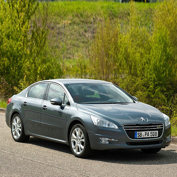Peugeot stellt den 508 HYbrid4 vor – den dritten Full-Hybrid-Diesel der Welt. Nach der Premiere auf dem Genfer Salon feiert die Limousine ihr Deutschland-Debüt in Leipzig. (Peugeot)