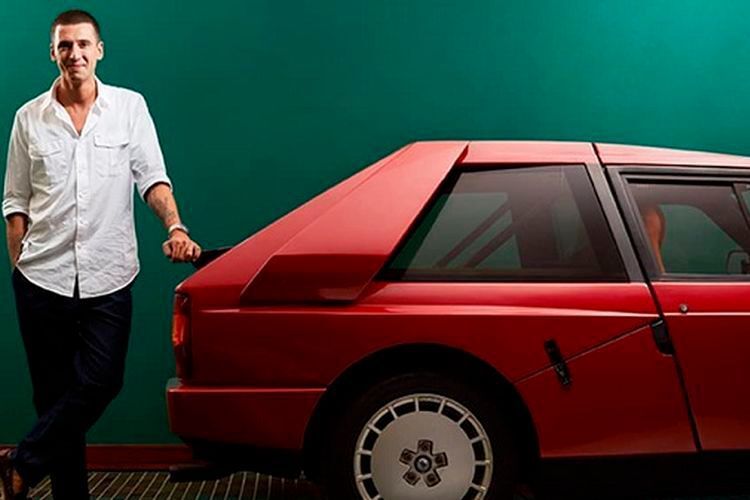 Der Erbauer und sein Baby: Eugenio Amos hat den Lancia Delta Integrale neu interpretiert. 1.000 Teile wurden dabei geändert beziehungsweise neu konstruiert. (Automobili Amos)