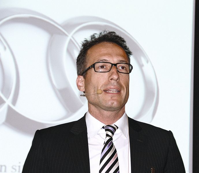 „Wir werden 2050 Speichertechnologien brauchen, die über mehrere Tage einspeisen können“, erwartet Dr. Hermann Pengg-Bührlen, der bei der Audi AG das Projekt der Power-to-Gas-Anlage verantwortet. (Bild: Itasse)