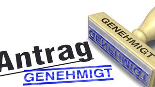 Neben der Genehmigung von Vorhaben kommt auch der Erneuerung von Genehmigungen eine große Bedeutung im Genehmigungsmanagement zu. (Fotolia © bluedesign)