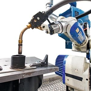 Bild1: Aufbau der WAAM-Anlage am IFW.