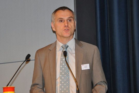 Für die Formalien zuständig: der Geschäftsführer des Händlerverbands, Dietrich Asche. (Archiv: Vogel Business Media)