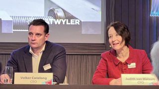 Volker Cwielong (CEO) und Judith Walsum (CFO) während der Präsentation der Jahresergebnisse 2025 am 12. Februar 2026 in Zürich. (Bild: Nastassja Neumaier)