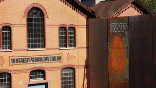 Das Wasserwerk Friedrichsberg ist das älteste und größte Wasserwerk der Stadtwerke Pforzheim. 2018 wurde es um eine Ultrafiltrations- und Niederdruck-Umkehrosmoseanlage erweitert.  (Stadtwerke Pforzheim)