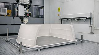 3D-FiberTrain: Druck der Bugnase eines Hochgeschwindigkeitszugs. (Bild: Fraunhofer IWU)