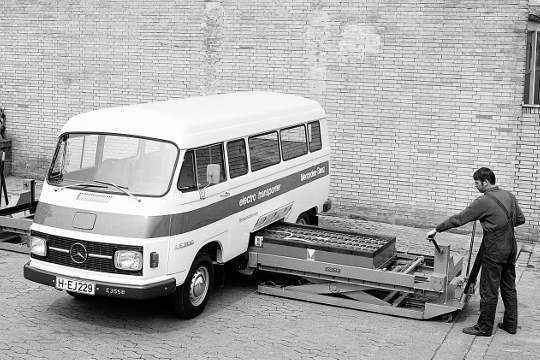 Die gleiche Idee hatte 1972 auch schon Mercedes für einen elektrisch angetriebenen Lieferwagen. Doch ob sich die Idee auf verschiedene Hersteller ausdehnen lässt, ist mehr als fraglich. (Archiv: Vogel Business Media)