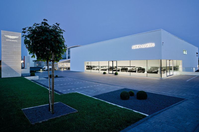 Edle Repräsentanz der Emil-Frey-Gruppe Deutschland: der Aston-Martin-Standort Filderstadt. (Emil Frey Gruppe Deutschland)