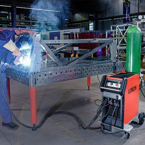 MicorMIG von Lorch soll mit Flexibilität und Zukunftssicherheit beim Anwender punkten und ihn begeistern.