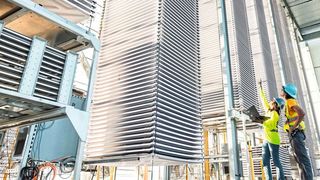 Eine kommerzielle Anlage von Heirloom Carbon Technologies. In sogenannten Luftkontaktoren wird CO₂ aus der Atmosphäre abgeschieden.  (Bild: Heirloom Carbon Technologies)