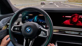 BMW verzichtet wie Mercedes künftig auf hochautomatisiertes Fahren. (Bild: BMW)
