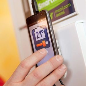 Mobilcom-Debitel wirbt damit, dass bis zu 30 Prozent der Heizkosten gespart werden können.