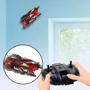 Coole Rennmanöver mit ferngesteuerten Autos machen einen Heidenspaß! Bei www.monsterzeug gibt es ein Kletterauto – fährt an Wänden und Decken! Kostenpunkt: 35,95 Euro.