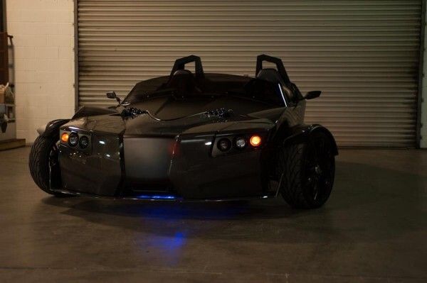 Der Torq Roadster: das elektrisch angetriebene Trike mit 300 kW könnte in einem Batman-Film mitspielen (Epic Electric Vehicles)