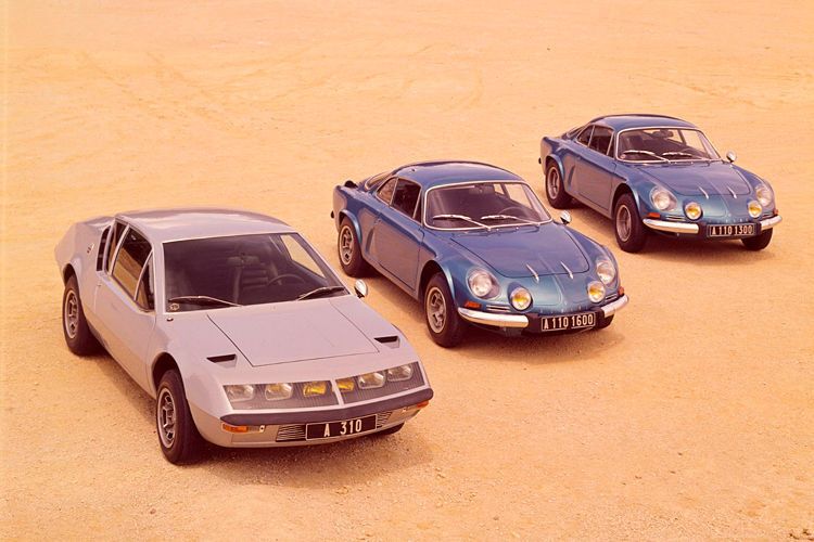 Alpine A310 links und A110 Typ 1600 mitte und A110 Typ 1300 rechts. (Foto: Renault)