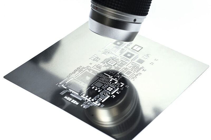 SMD-Schablone: Laserschneidanlagen ermöglichen kürzere Lieferzeiten dank verbesserter Produktivität. (Photocad)