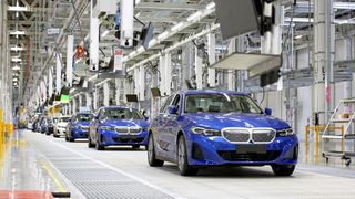 Die Endmontage des BMW i3 im Werk Lydia in Shenyang (China). Der Hersteller nutzt den Modellnamen in China für seine elektrischen 3er Limousinen. (Bild: BMW)