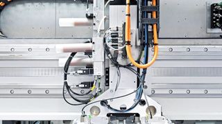 Kundenspezifische Linearmotorachse mit 2,8 m Länge...  (Weiss)