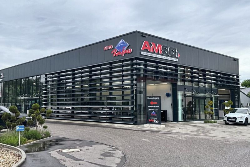 Erst kürzlich fertig gestellt: der eindrucksvolle Neubau u. a. mit Dialogannahme und Servicebereich. (Bild: Schreiner – VCG)